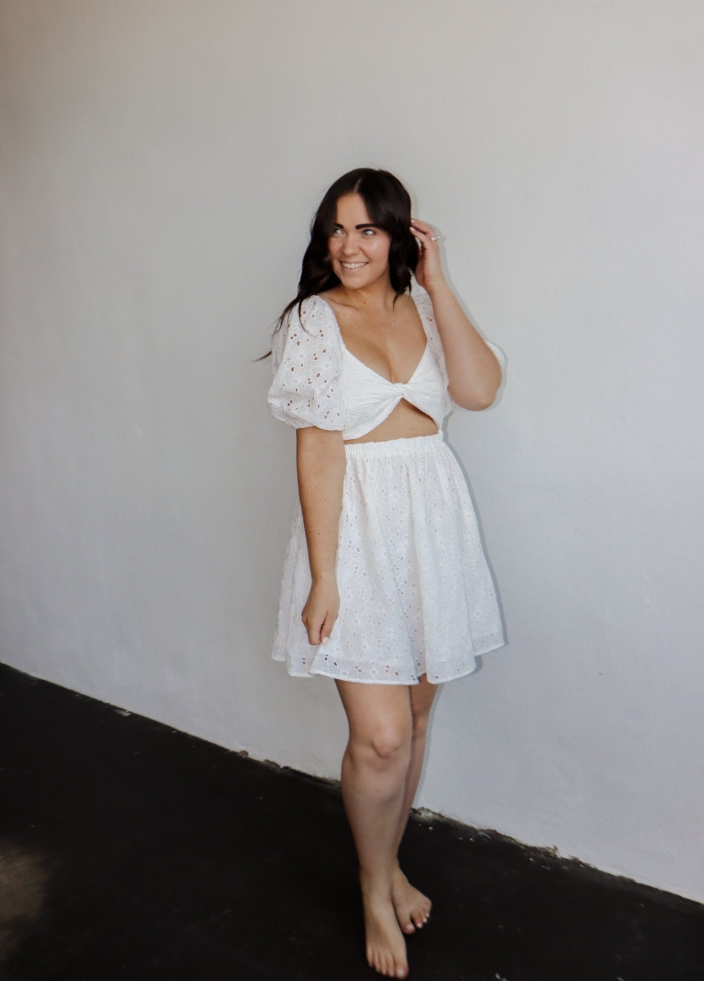 model wearing the stay awhile dress.