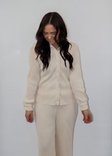 Load image into Gallery viewer, model wearing the aspen top + aspen pants in the color cream.